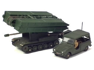 Lot 553 - DINKY TOYS (FRANCE) (2)