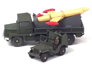 Lot 554 - DINKY TOYS (FRANCE) (2)