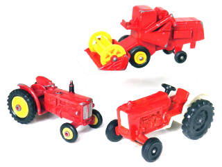 Lot 211 - DIVERS (3)