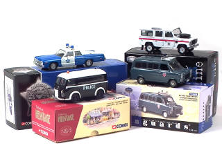 Lot 154 - CORGI TOYS (GB) (4)