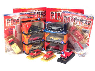 Lot 260 - DIVERS (17)