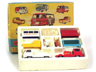 Lot 539 - CORGI TOYS (GB) (1)