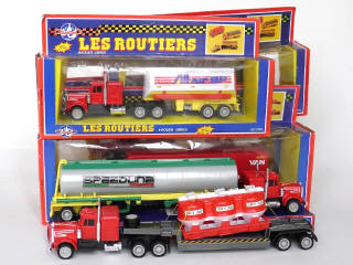 Lot 273 - DIVERS (6)