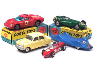 Lot 355 - CORGI TOYS (GB) (5)