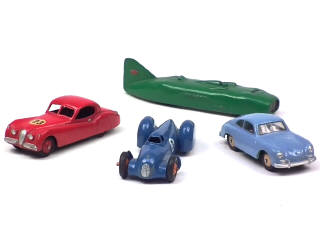 Lot 398 - DINKY TOYS (GB) (4)