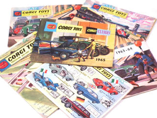 Lot 351 - CORGI TOYS (GB) (5)