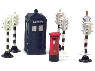 Lot 419 - DINKY TOYS (GB) (8)