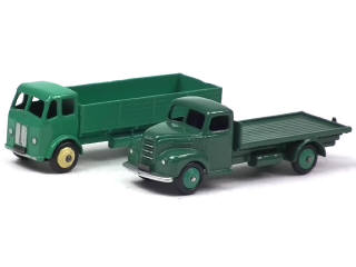 Lot 463 - DINKY TOYS (GB) (2)