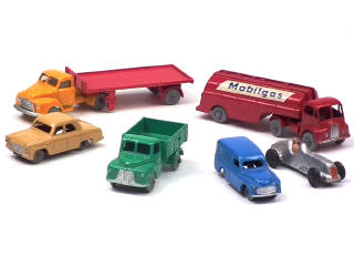 Lot 429 - DINKY TOYS (GB) (6)