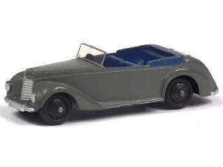 Lot 439 - DINKY TOYS (GB) (1)
