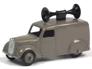 Lot 437 - DINKY TOYS (GB) (1)