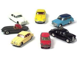 Lot 231 - CORGI TOYS (GB) (7)