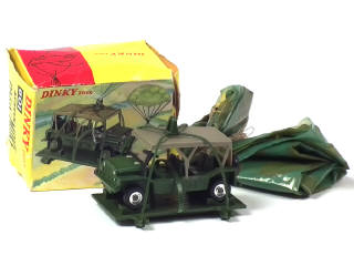 Lot 266 - DINKY TOYS (GB) (1)