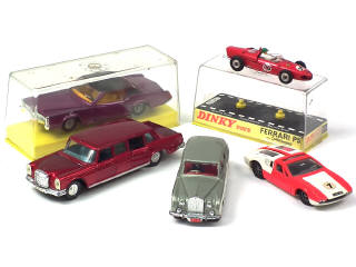 Lot 293 - DINKY TOYS (GB) (5)