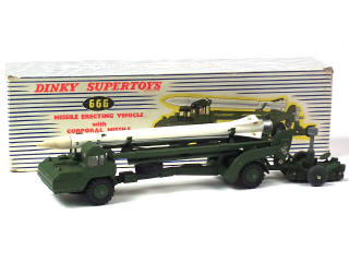 Lot 270 - DINKY TOYS (GB) (1)