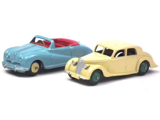 Lot 272 - DINKY TOYS (GB) (2)