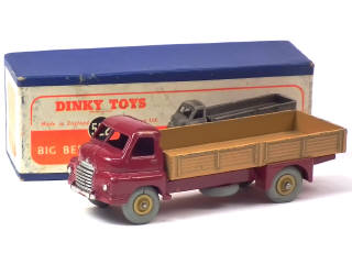 Lot 257 - DINKY TOYS (GB) (1)
