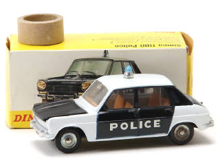 Lot 584 - DINKY TOYS (FRANCE) (1)