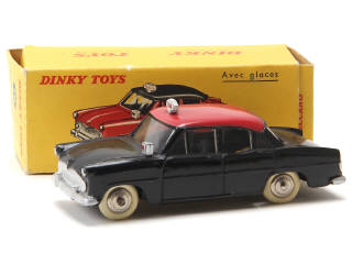 Lot 422 - DINKY TOYS (FRANCE) (1)