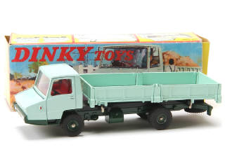 Lot 660 - DINKY TOYS (FRANCE) (1)