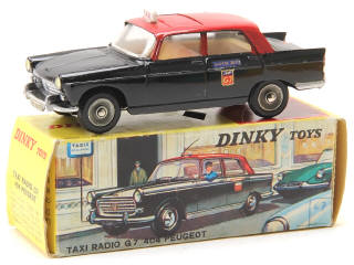 Lot 554 - DINKY TOYS (FRANCE) (1)