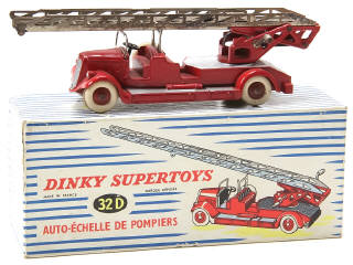 Lot 628 - DINKY TOYS (FRANCE) (1)