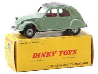 Lot 549 - DINKY TOYS (FRANCE) (1)