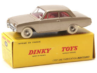 Lot 552 - DINKY TOYS (FRANCE) (1)
