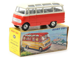 Lot 505 - DINKY TOYS (FRANCE) (1)