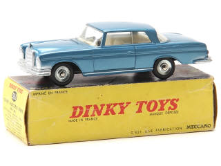 Lot 491 - DINKY TOYS (FRANCE) (1)
