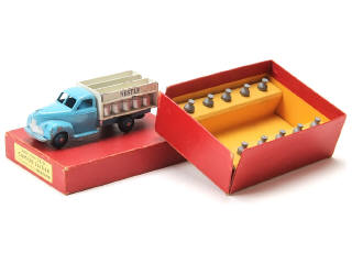 Lot 612 - DINKY TOYS (FRANCE) (1)
