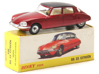 Lot 481 - DINKY TOYS (FRANCE) (1)