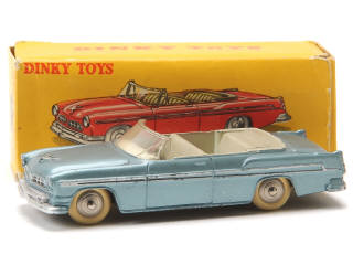 Lot 631 - DINKY TOYS (FRANCE) (1)