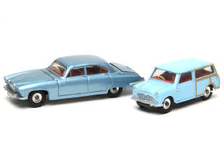 Lot 640 - DINKY TOYS (GB) (2)