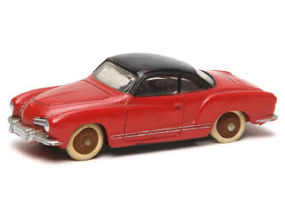 Lot 557 - DINKY TOYS (FRANCE) (1)