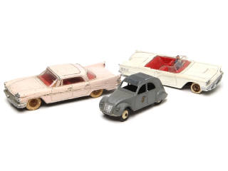 Lot 672 - DINKY TOYS (FRANCE) (3)