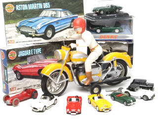 Lot 112 - DIVERS (13)