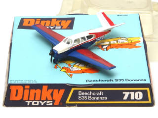 Lot 404 - DINKY TOYS (GB) (1)