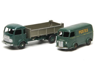Lot 721 - DINKY TOYS (FRANCE) (2)