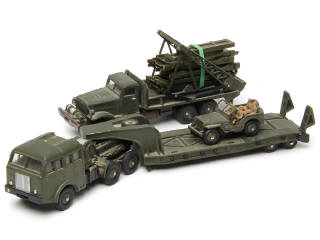 Lot 699 - DINKY TOYS (FRANCE) (3)
