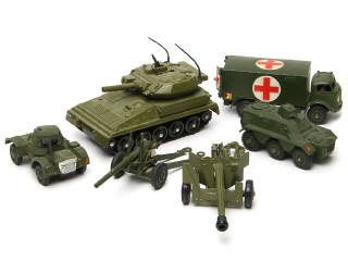 Lot 454 - DINKY TOYS (GB) (6)