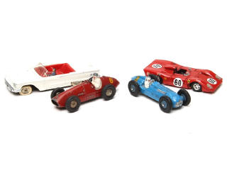 Lot 700 - DINKY TOYS (FRANCE) (4)