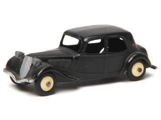 Lot 602 - DINKY TOYS (FRANCE) (1)