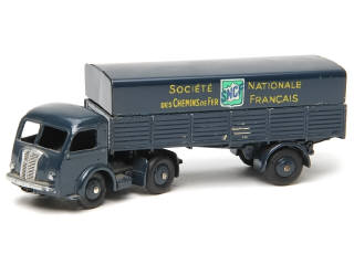 Lot 604 - DINKY TOYS (FRANCE) (1)