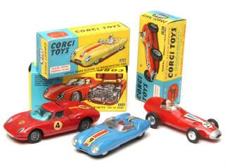Lot 328 - CORGI TOYS (GB) (3)