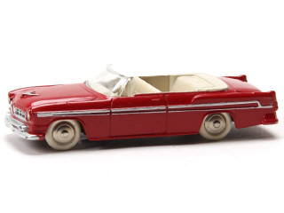 Lot 526 - DINKY TOYS (FRANCE) (1)