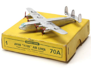 Lot 411 - DINKY TOYS (GB) (1)