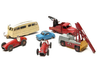Lot 575 - DINKY TOYS (FRANCE) (6)