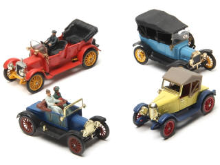 Lot 392 - CORGI TOYS (GB) (4)