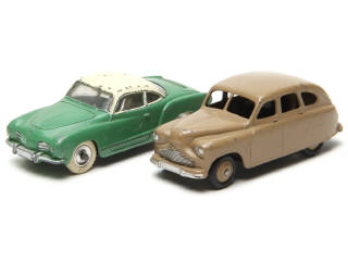 Lot 467 - DINKY TOYS (GB) (2)